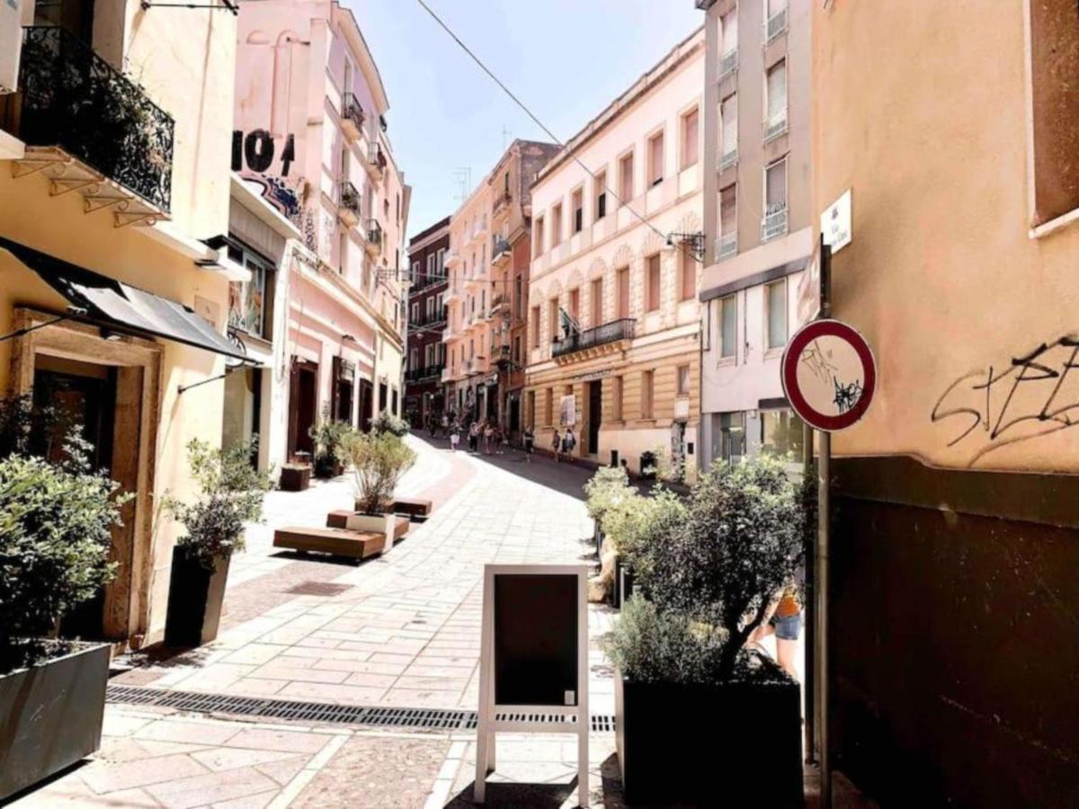 Appartamento Cagliari Centro Con Vista Sul Porto Zewnętrze zdjęcie