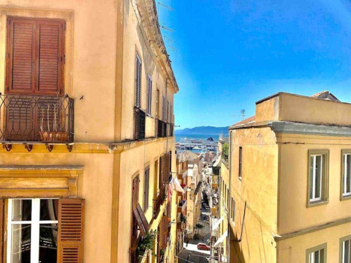 Appartamento Cagliari Centro Con Vista Sul Porto Zewnętrze zdjęcie