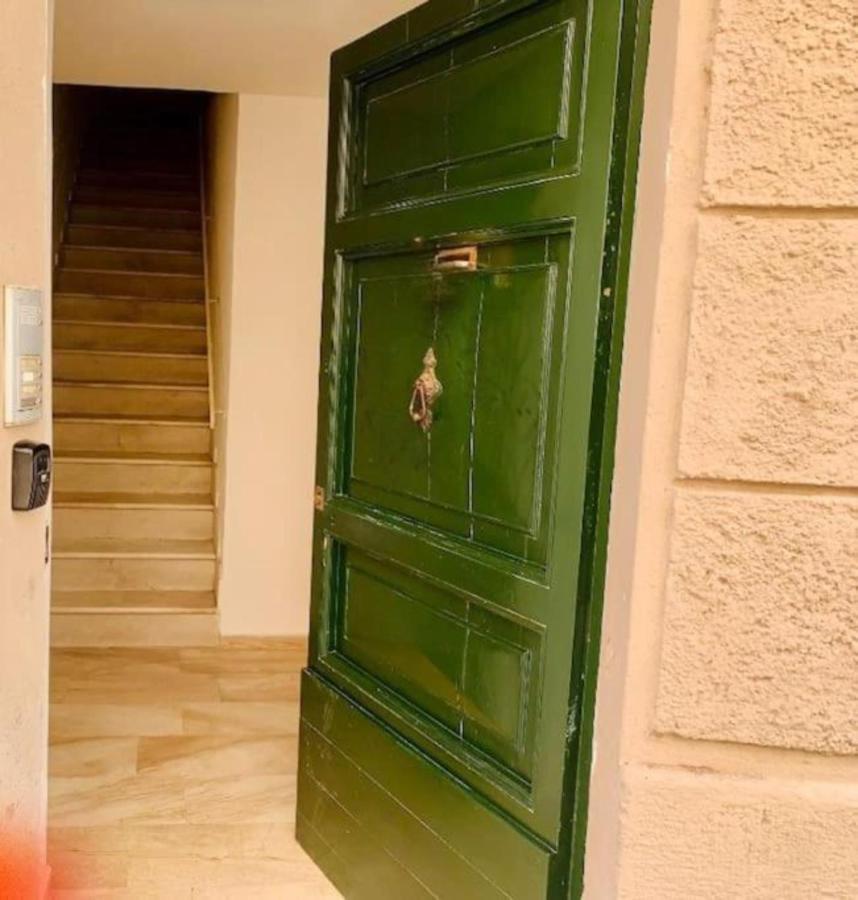 Appartamento Cagliari Centro Con Vista Sul Porto Zewnętrze zdjęcie